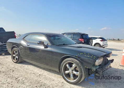 2014 Dodge Challenger Sxt z USA, uszkodzony, nr VIN 2C3CDYAG7EH158452